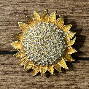 Gold -tone Sunflower Brooch